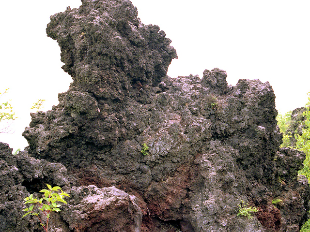 図：安山岩溶岩